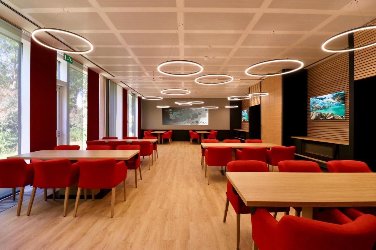 Webers - Das Hotel Im Ruhrturm Essen Exteriör bild